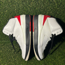 Load image into Gallery viewer, Size 10 - Jordan 2 Retro Mid Chicago