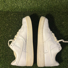 Load image into Gallery viewer, Size 8 - Nike Air Force 1 '07 Low Triple White