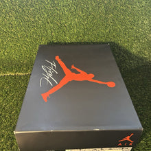 Load image into Gallery viewer, Size 7Y - Jordan 4 Retro Mid Red Thunder Kids