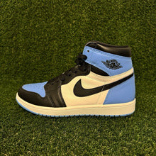 Load image into Gallery viewer, Size 8.5 - Jordan 1 Retro OG High UNC Toe