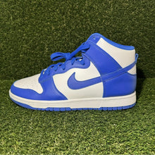 Load image into Gallery viewer, Size 10.5 - Nike Dunk 2021 High Kentucky