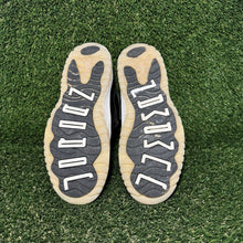 Load image into Gallery viewer, Size 3 (PS) - Kids Jordan 11 Retro Low 72-10