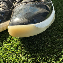 Load image into Gallery viewer, Size 3 (PS) - Kids Jordan 11 Retro Low 72-10