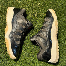 Load image into Gallery viewer, Size 3 (PS) - Kids Jordan 11 Retro Low 72-10