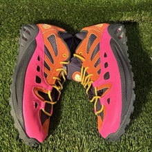 Load image into Gallery viewer, Size 10 - Nike ACG Air Exploraid Light Wild Mango Fuchsia
