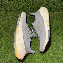 Load image into Gallery viewer, Size 8.5 - adidas UltraBoost 21 Grey

