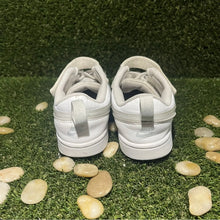Load image into Gallery viewer, Kids Size 1.5 (PS) - Nike Court Borough Low 2 White Iridescent
