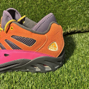 Size 10 - Nike ACG Air Exploraid Light Wild Mango Fuchsia